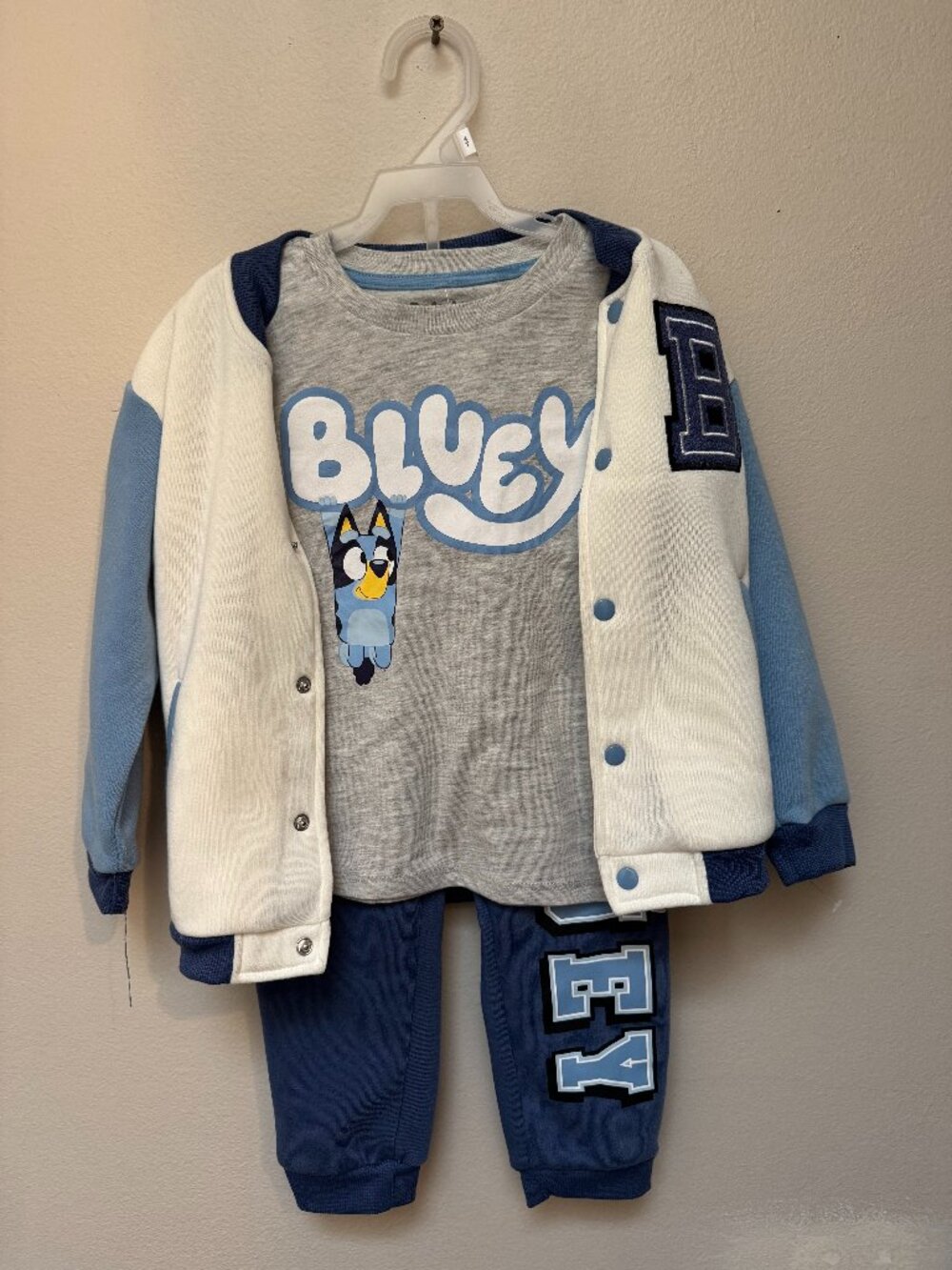 Bluey 3 Piece Outfit Set 4T NWT Varsity Jacket T-Shirt Jogger Pants Fleece